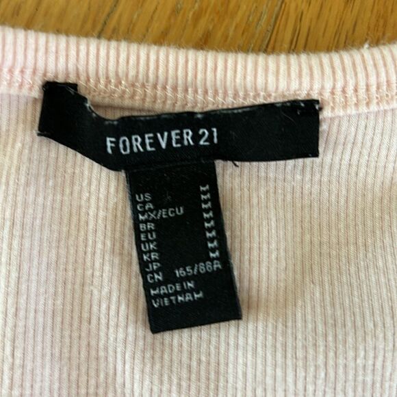 Forever‎ 21 Ribbed pale pink button up cropped Top Medium - Picture 3 of 6